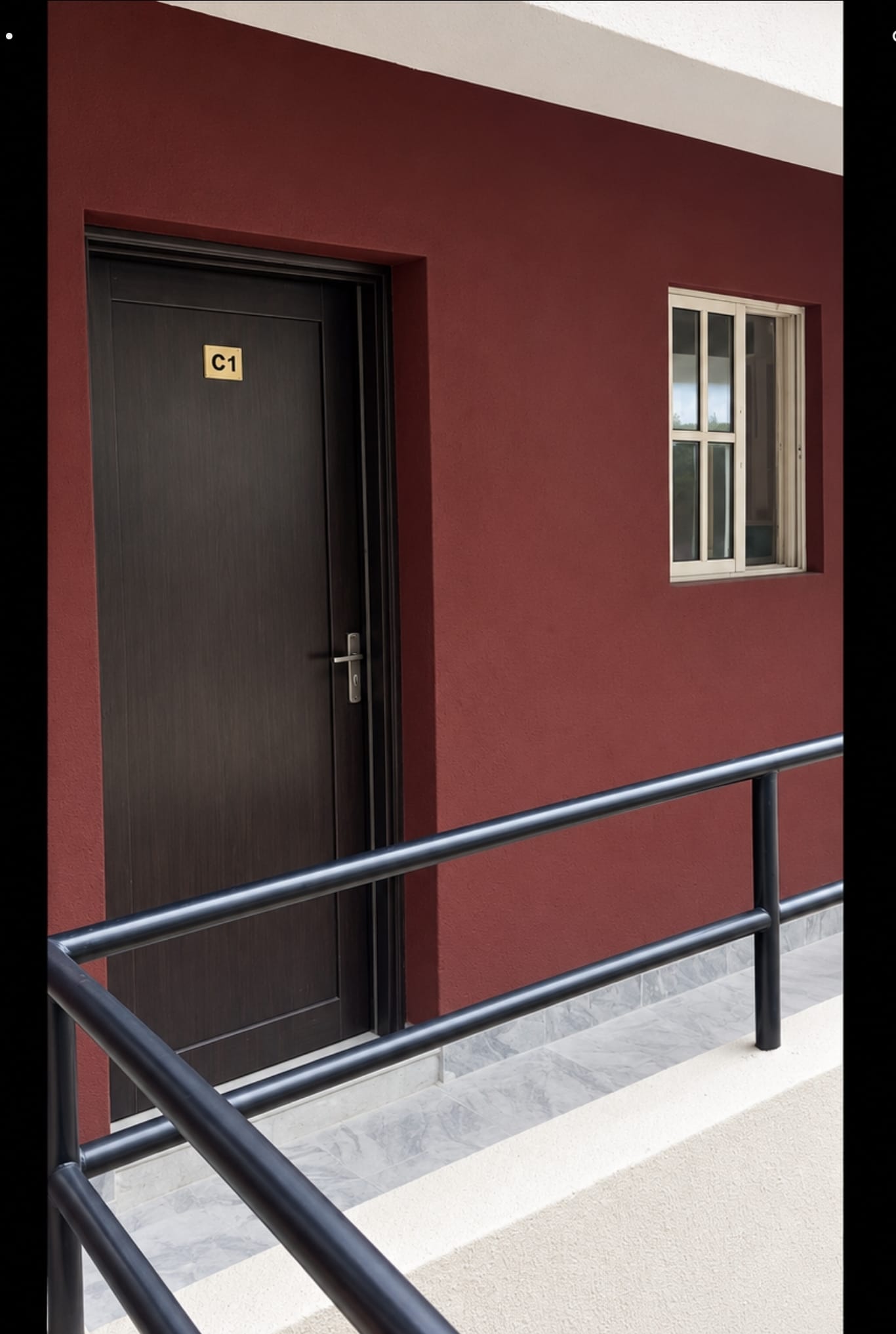 44 Self-Contained Rooms